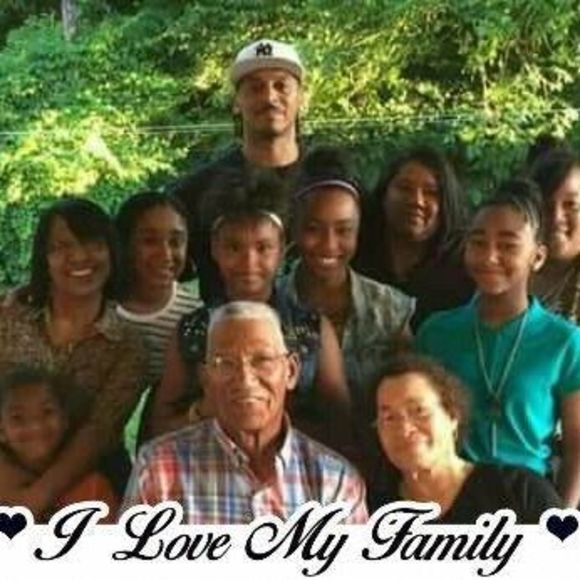 Meet your Posher, Claudette - Picture 1 of 1